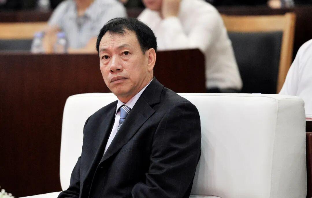 易胜博体育app下载-陈首富终究吞不下云南白药 | 棱镜